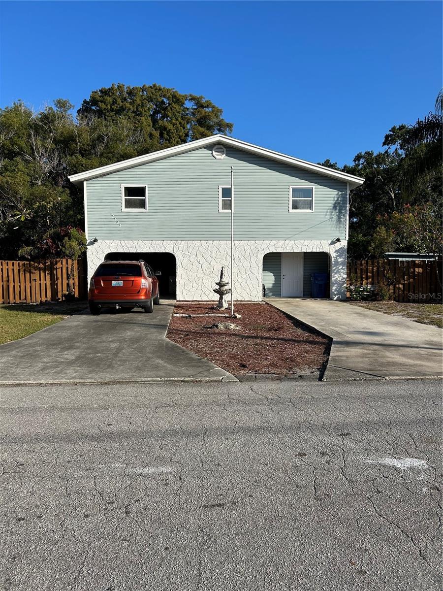 LAKE TARPON ESTATES - Residential Lease