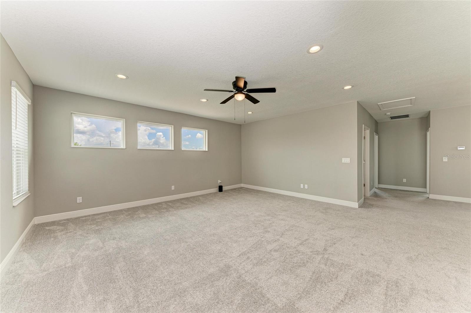 WINDWARD/LAKEWOOD RANCH PH 1 - Residential Lease