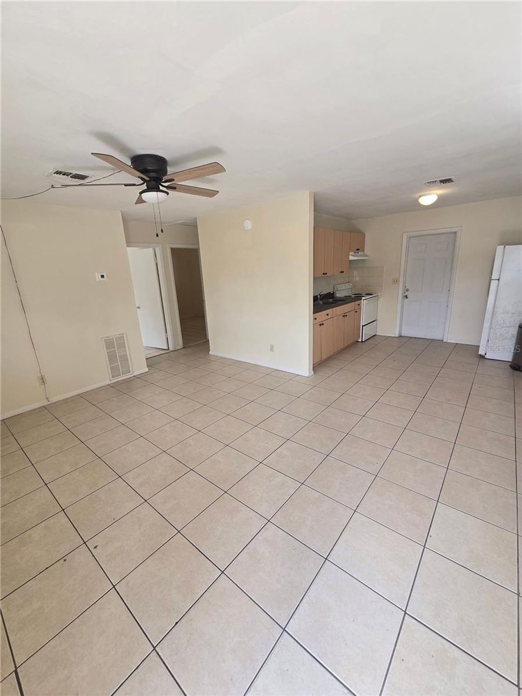 Photo of 1109 E Seneca Avenue #B, Tampa, FL 33612 (MLS # O6405526)