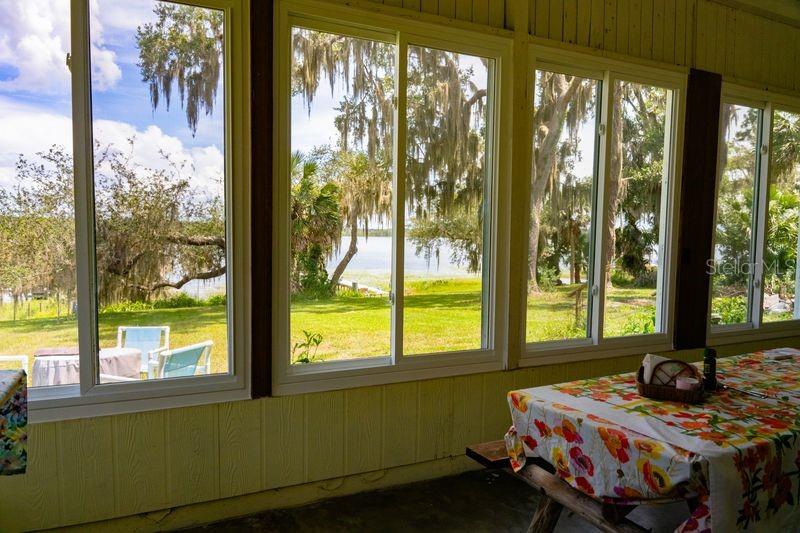 E L CARNEYS SUB - Residential