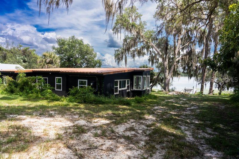 E L CARNEYS SUB - Residential