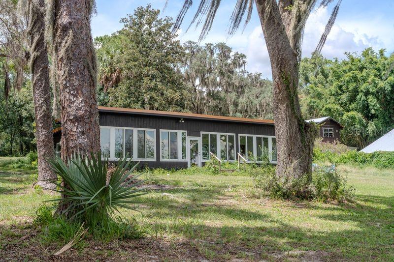 E L CARNEYS SUB - Residential