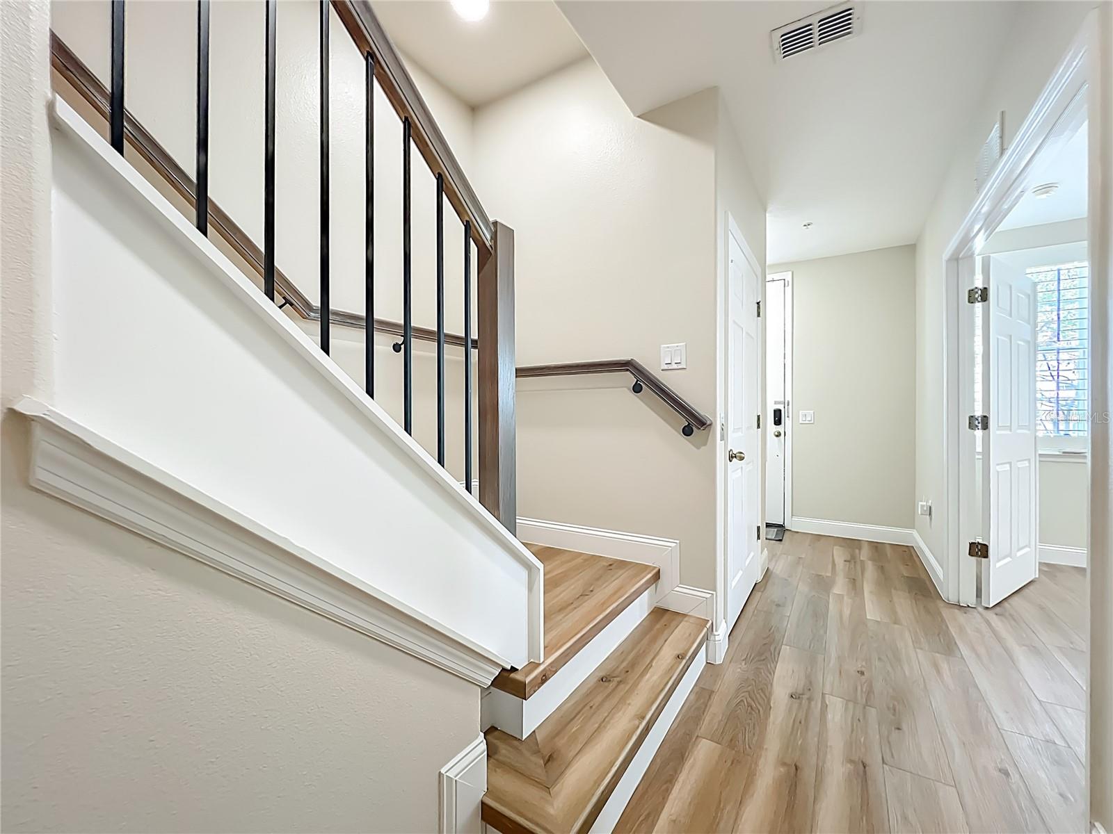 1864 PROSPECT AVENUE