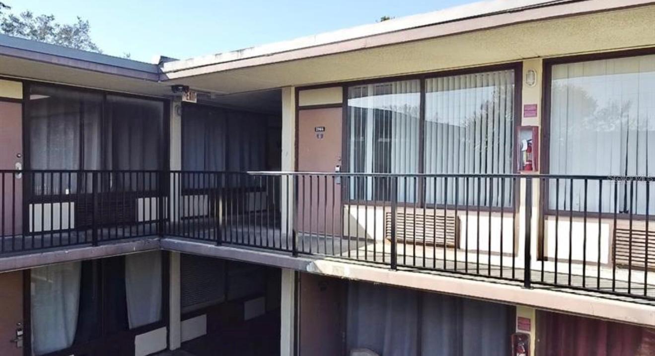 SANDLAKE COURTYARDS CONDO 5901/3515 - Residential Lease