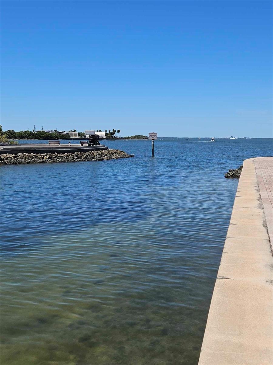 REGENCY COVE A COOPERATIVE - Residential Lease