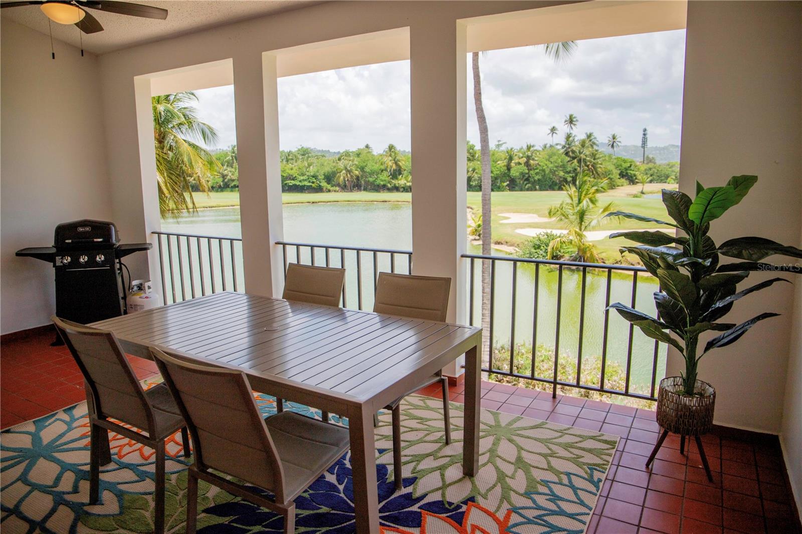 FAIRLAKES VILLAGE COMMUNITY - Residential Lease