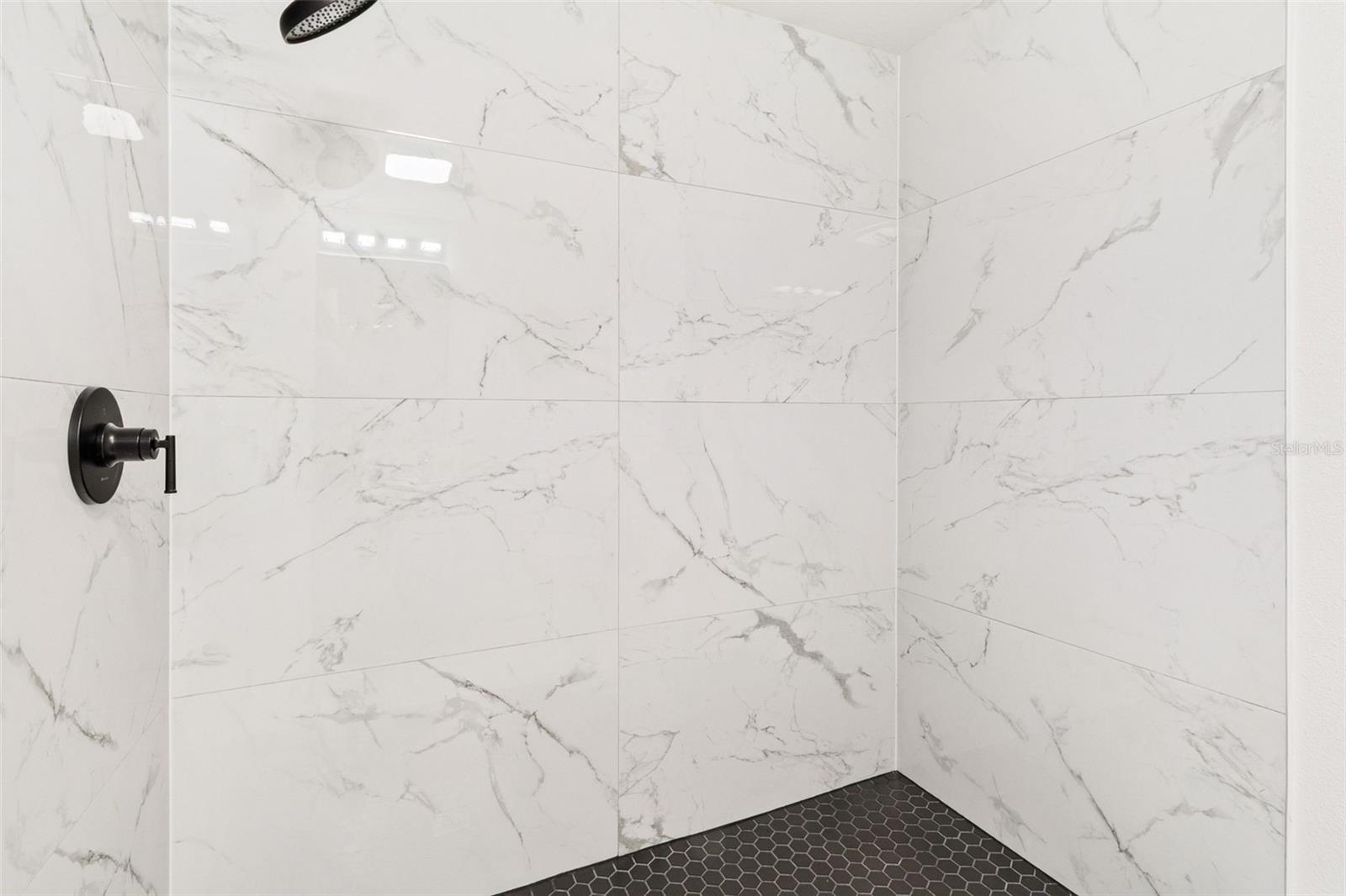 CARIBBEAN ISLES UNIT 03 - Residential