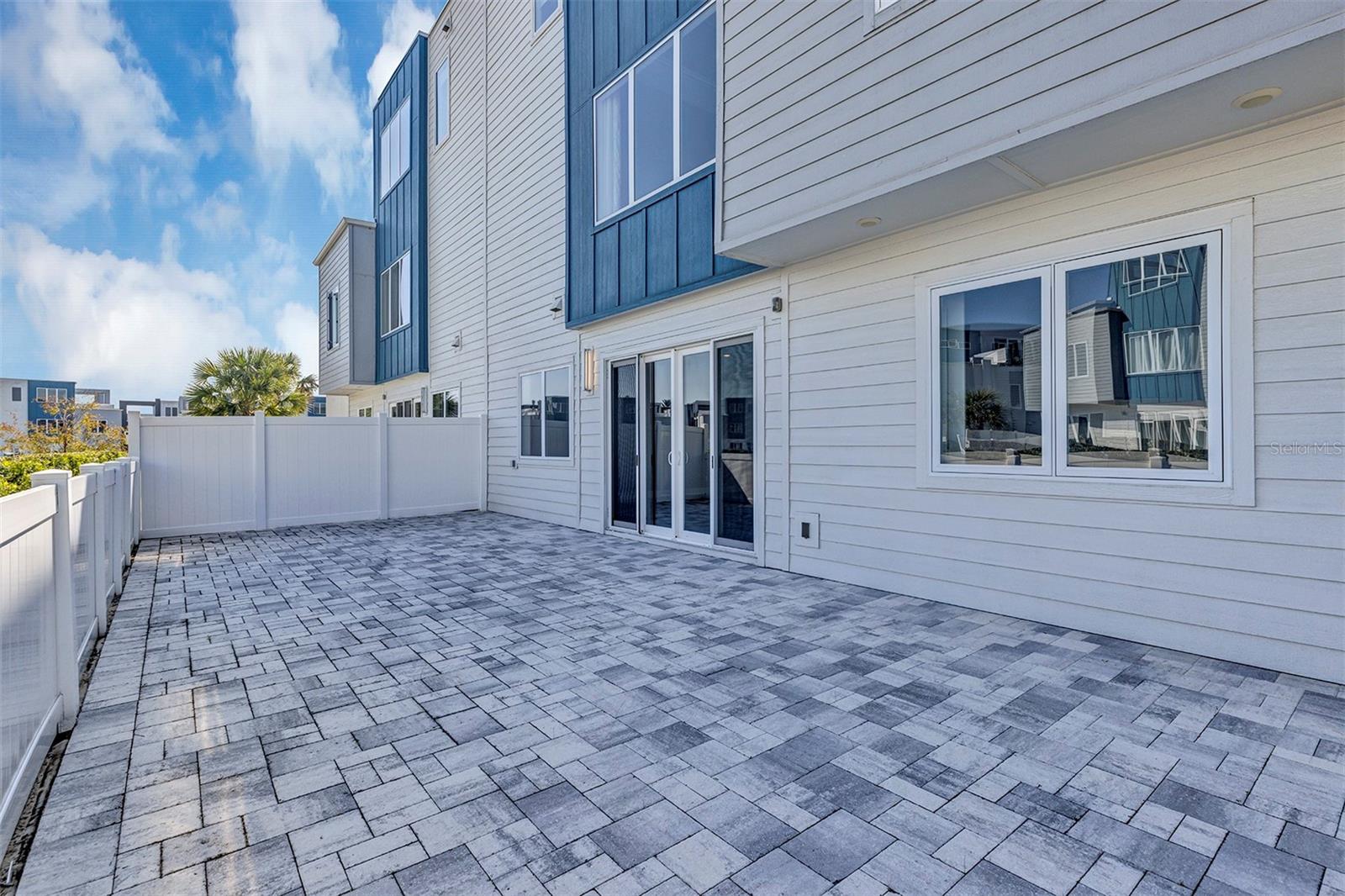 SPECTRUM AT REUNION CONDO PH 7A & 7B - Residential