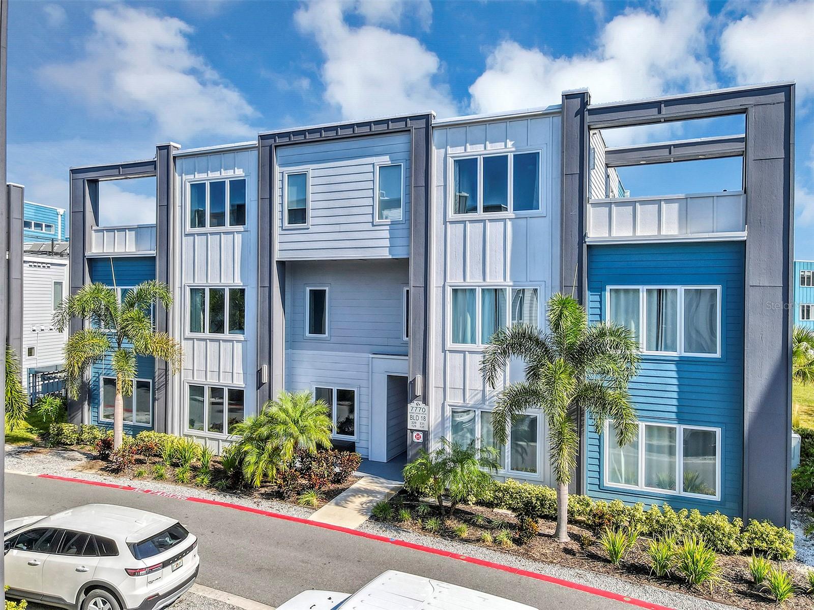 SPECTRUM AT REUNION CONDO PH 7A & 7B - Residential