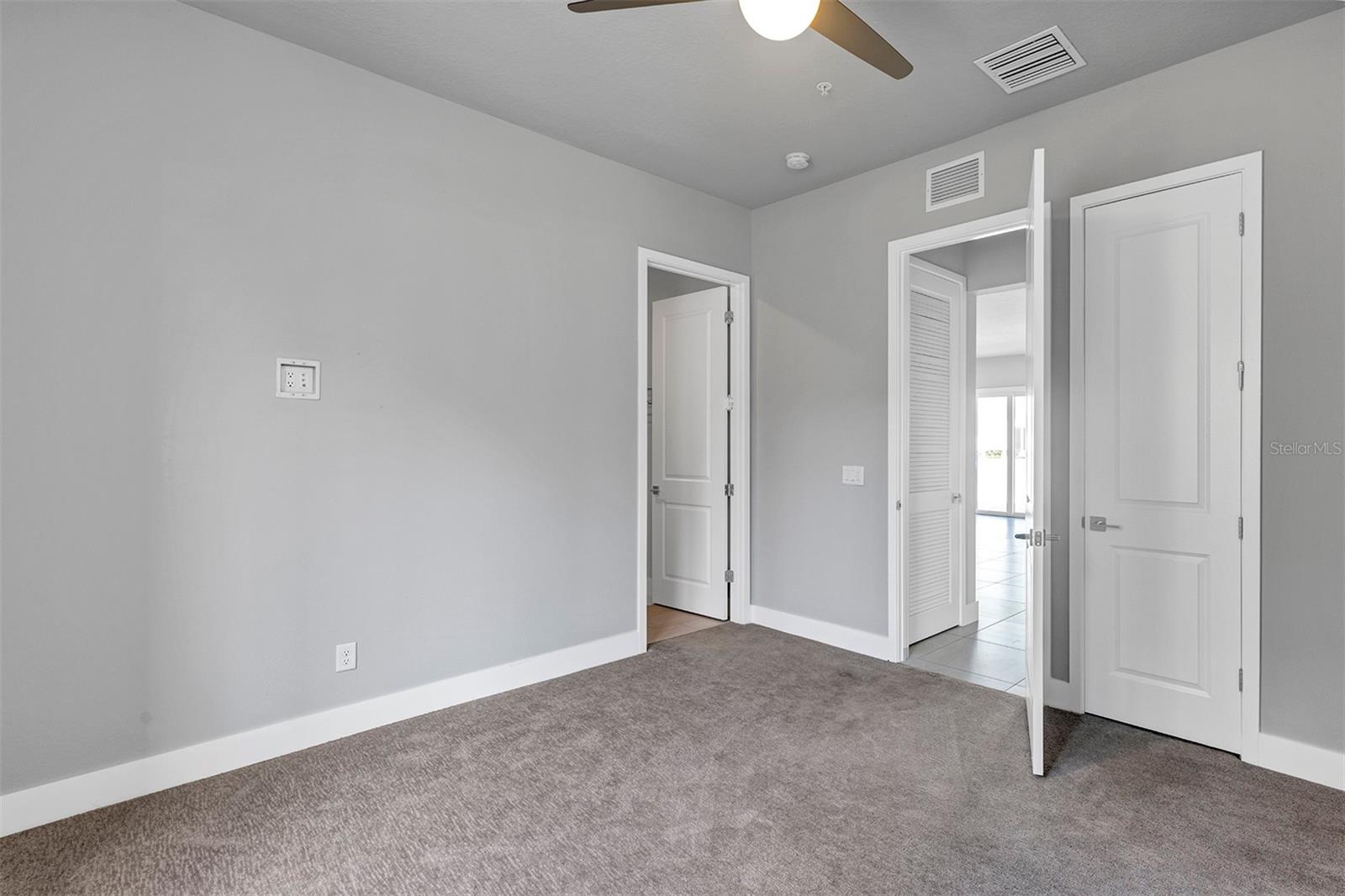 SPECTRUM AT REUNION CONDO PH 7A & 7B - Residential