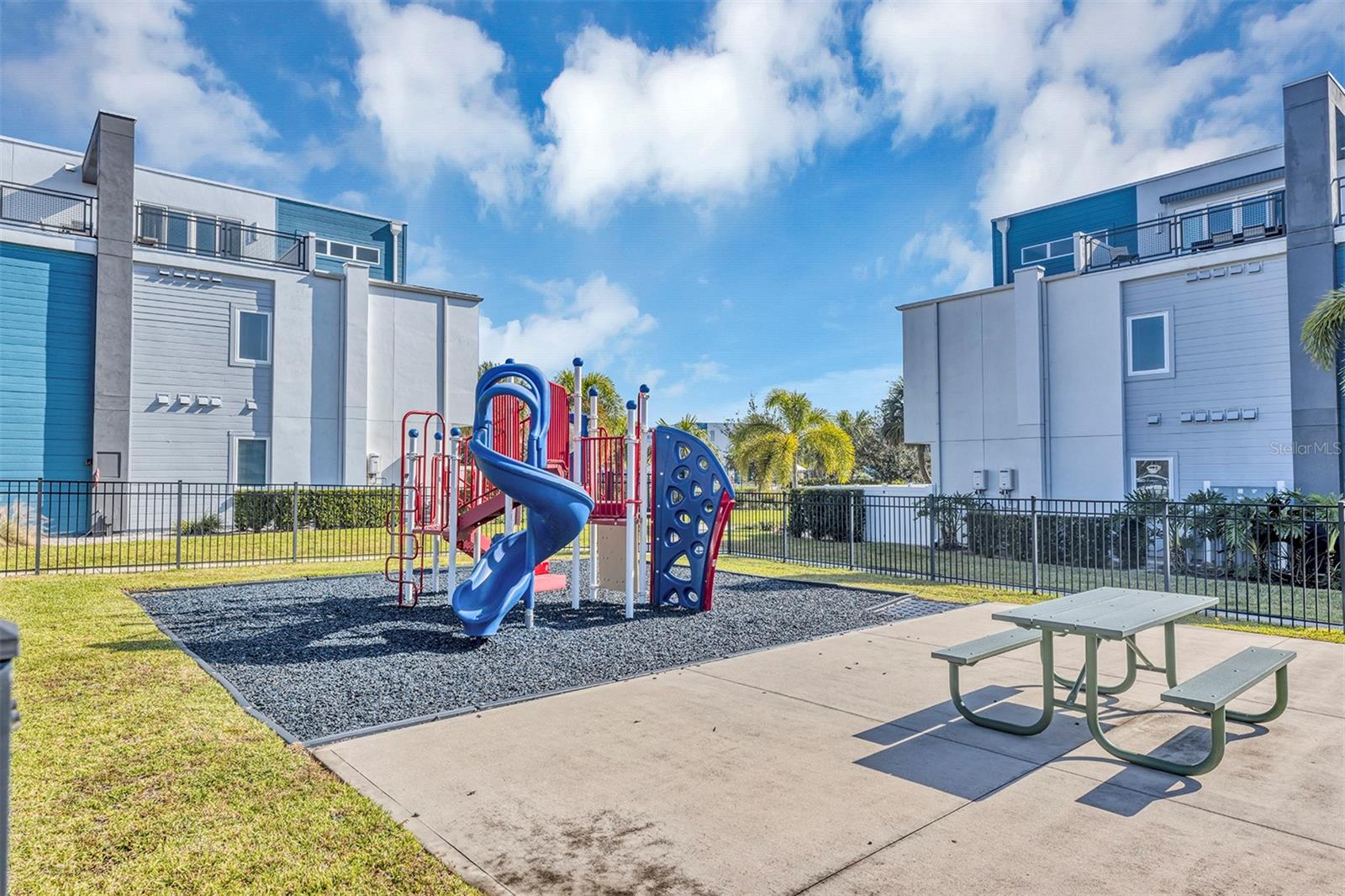 SPECTRUM AT REUNION CONDO PH 7A & 7B - Residential