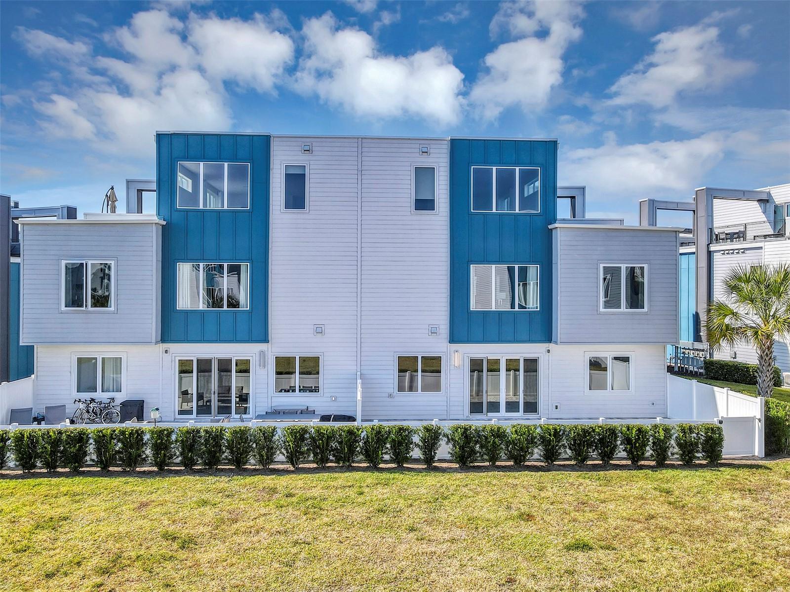 SPECTRUM AT REUNION CONDO PH 7A & 7B - Residential