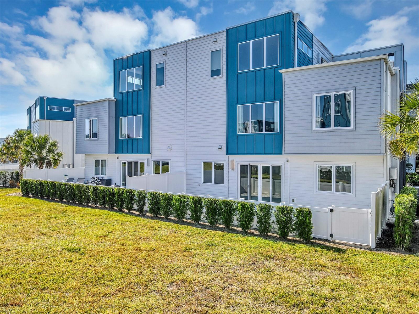 SPECTRUM AT REUNION CONDO PH 7A & 7B - Residential