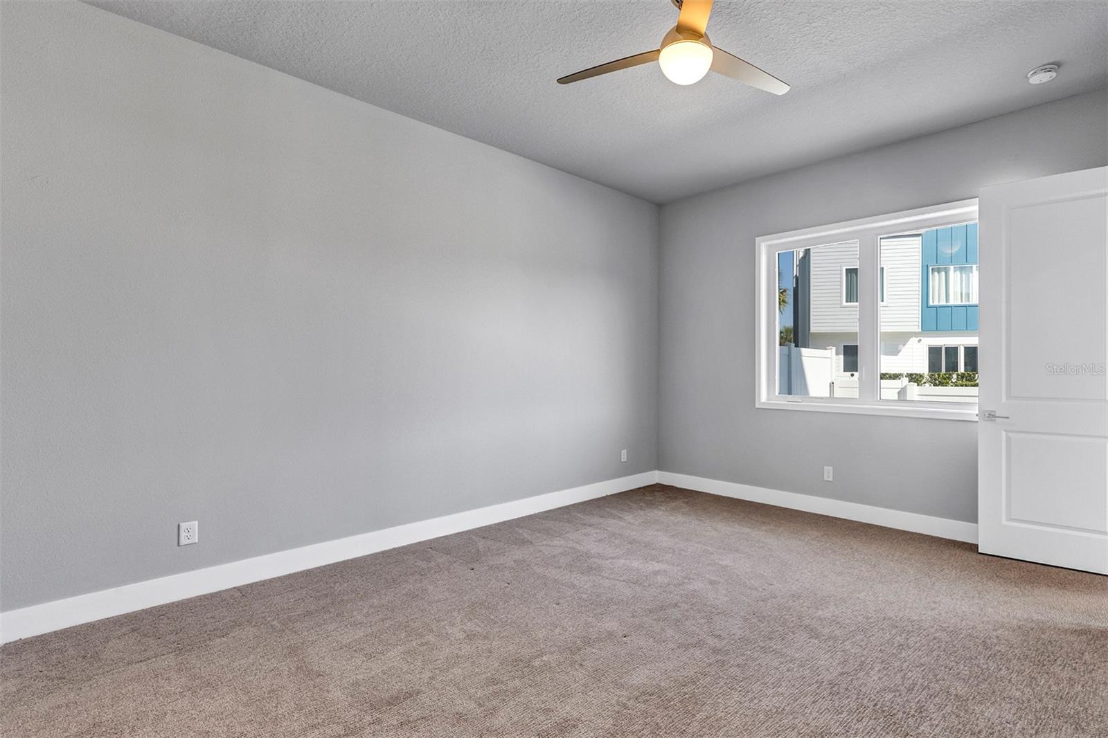 SPECTRUM AT REUNION CONDO PH 7A & 7B - Residential