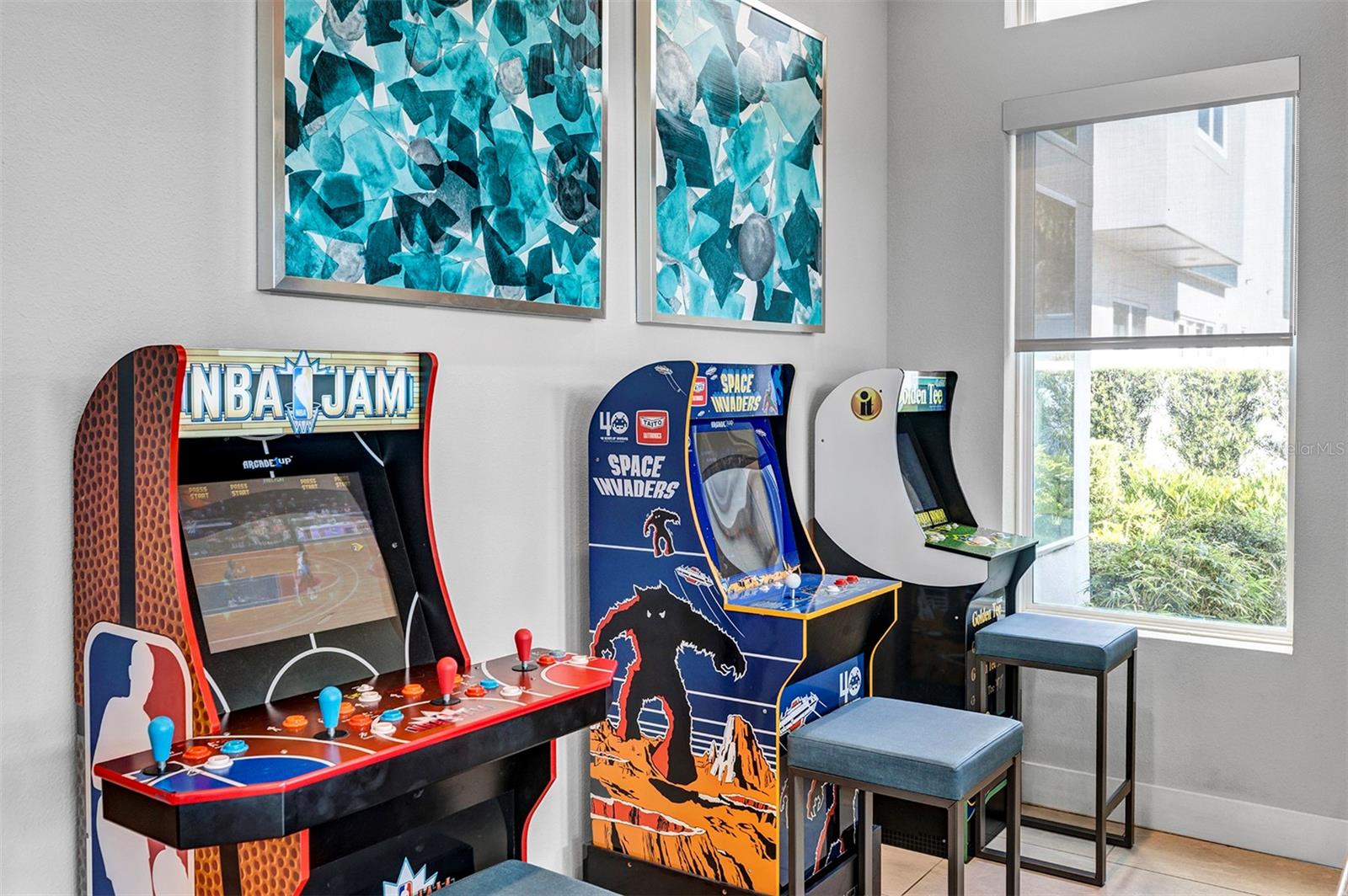 SPECTRUM AT REUNION CONDO PH 7A & 7B - Residential