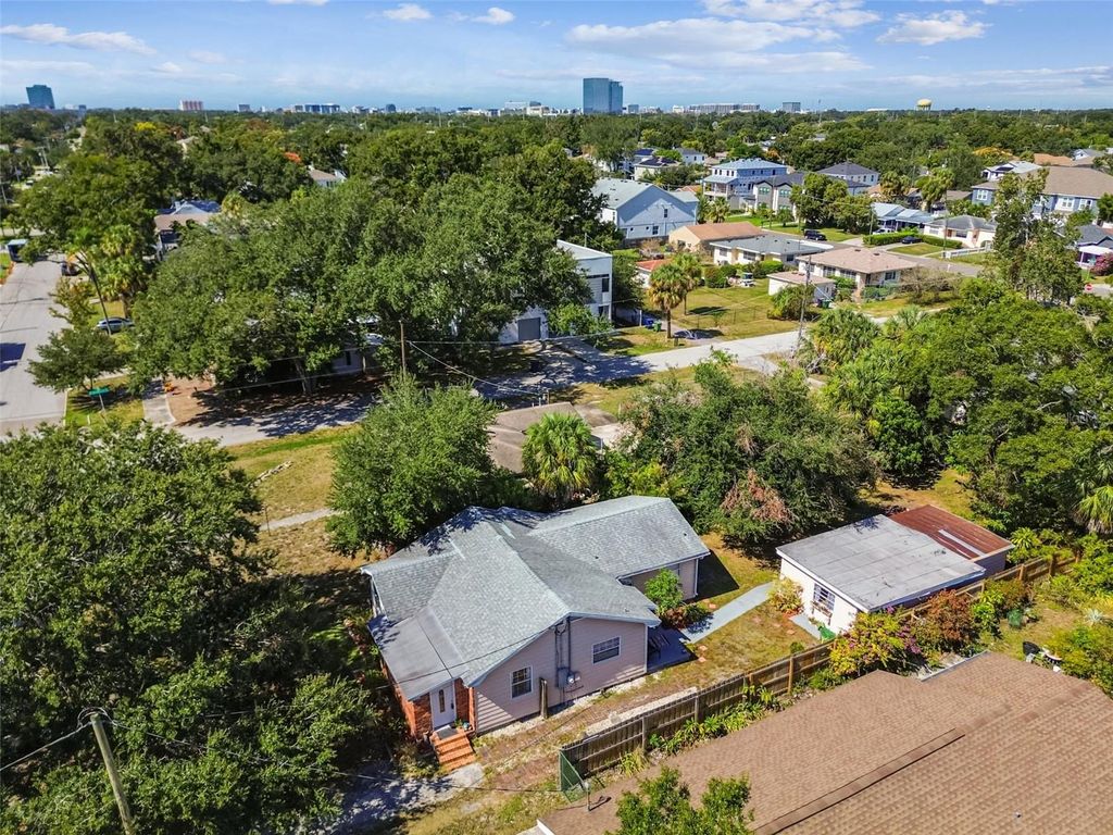 Photo of 2511 W North A Street, Tampa, FL 33609 (MLS # TB8440385)