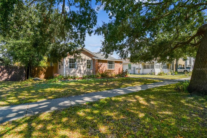 SINGLE FAMILY HOME with DETACHED GUEST COTTAGE!!!   ZONED PLANT HIGH SCHOOL, WILSON MIDDLE and MITCHELL ELEMENTARY!!    SOUTH TAMPA !!! Fabulous opportunity to enjoy this adorable 3 bedroom 2 bath home in the popular South Tampa pocket!!   BONUS DETACHED GUEST COTTAGE ... equipped with a FULL bathroom and kitchenette!  TOTALING A 1,640 SQ FEET HEATED LIVING SPACE!     OVER SIZED home site .....161 feet deep!!   Plentiful space for a pool or pure enjoyment for those nature lovers!  Majestical kitchen equipped with beautiful granite & freshly painted cabinetry.  STAINLESS STEEL APPLIANCES!!!   All appliances convey including a front loading washer and dryer!  Spacious primary retreat with an enormous closet!   Primary bathroom with tub.   PLENTIFUL of NATURAL SUNSHINE !  PRIME location ... easy drive or bike ride to Downtown Tampa, Armature Works,  Tampa's Riverwalk,  Hyde Park , Soho,  Westshore Business district !  EVEN SCOOTER TO UNIVERSITY OF TAMPA...minutes away!!  Walk to the hot spots like Rome and Fig...say hi to owners Christine and Eric or visit one the most amazing upscale GREEK restaurants PSOMI!!!  Additional additional additional storage room attached to DETACHED structure. ***NOT IN A FLOOD ZONE!!!   Call today for a grand tour!