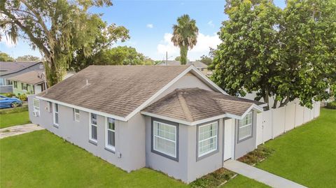 Photo of 1600 Roosevelt Avenue, Orlando, FL 32804 (MLS # O6316638)