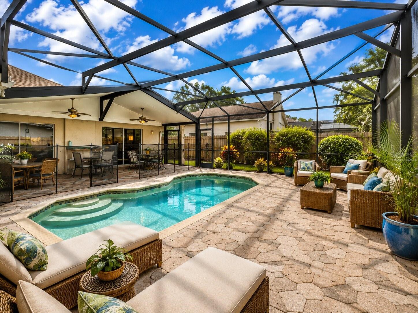 406 STERLING LAKE DR