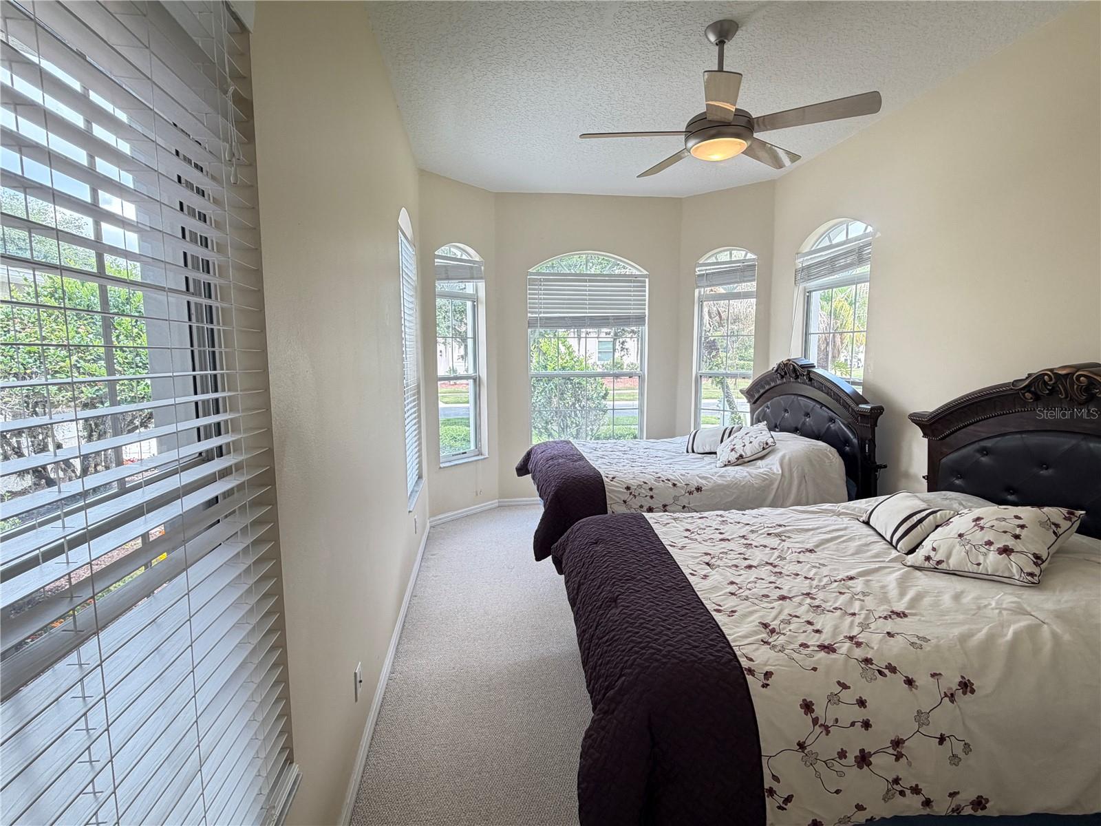 STONEYBROOK - Residential