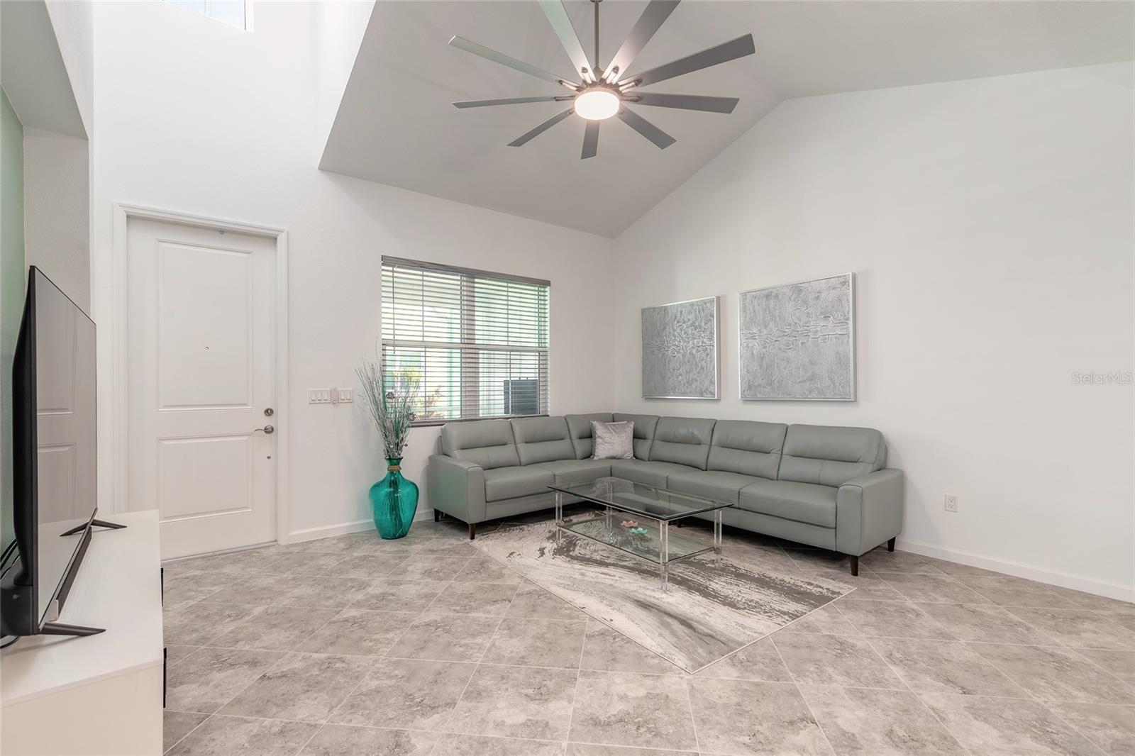 LATITUDE/DAYTONA BEACH PH 7 - Residential