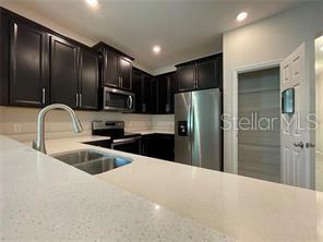 LAKE PRESERVE PH 2 - Residential Lease