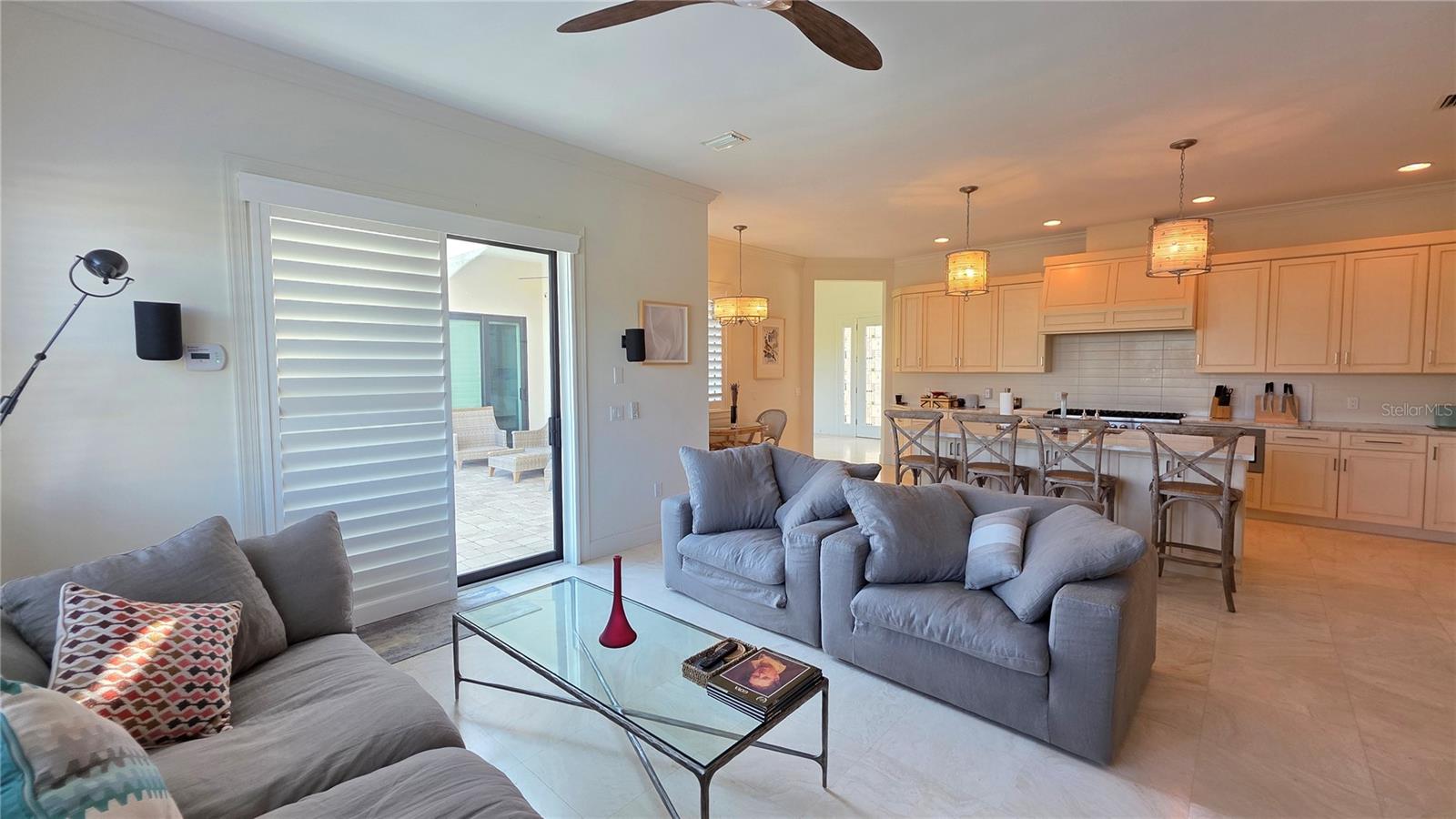 COUNTRY CLUB SHORES - Residential Lease