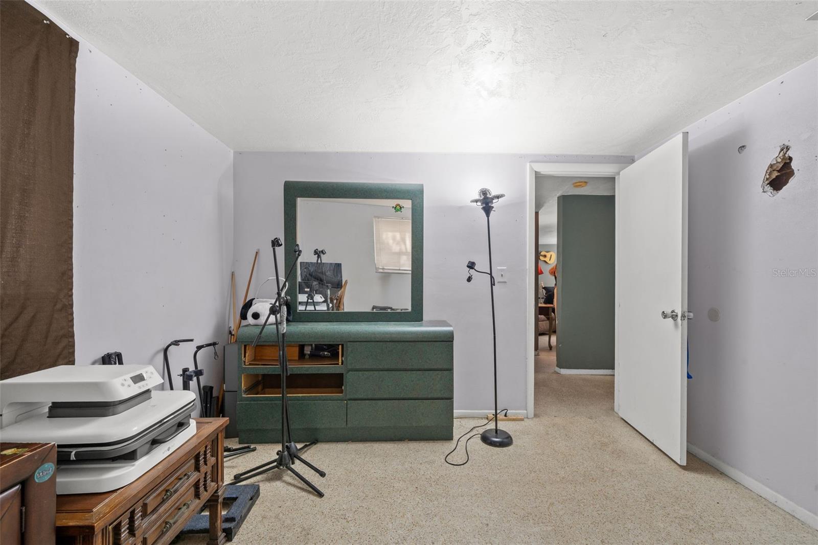 COUNTRY CLUB ESTATES - Residential