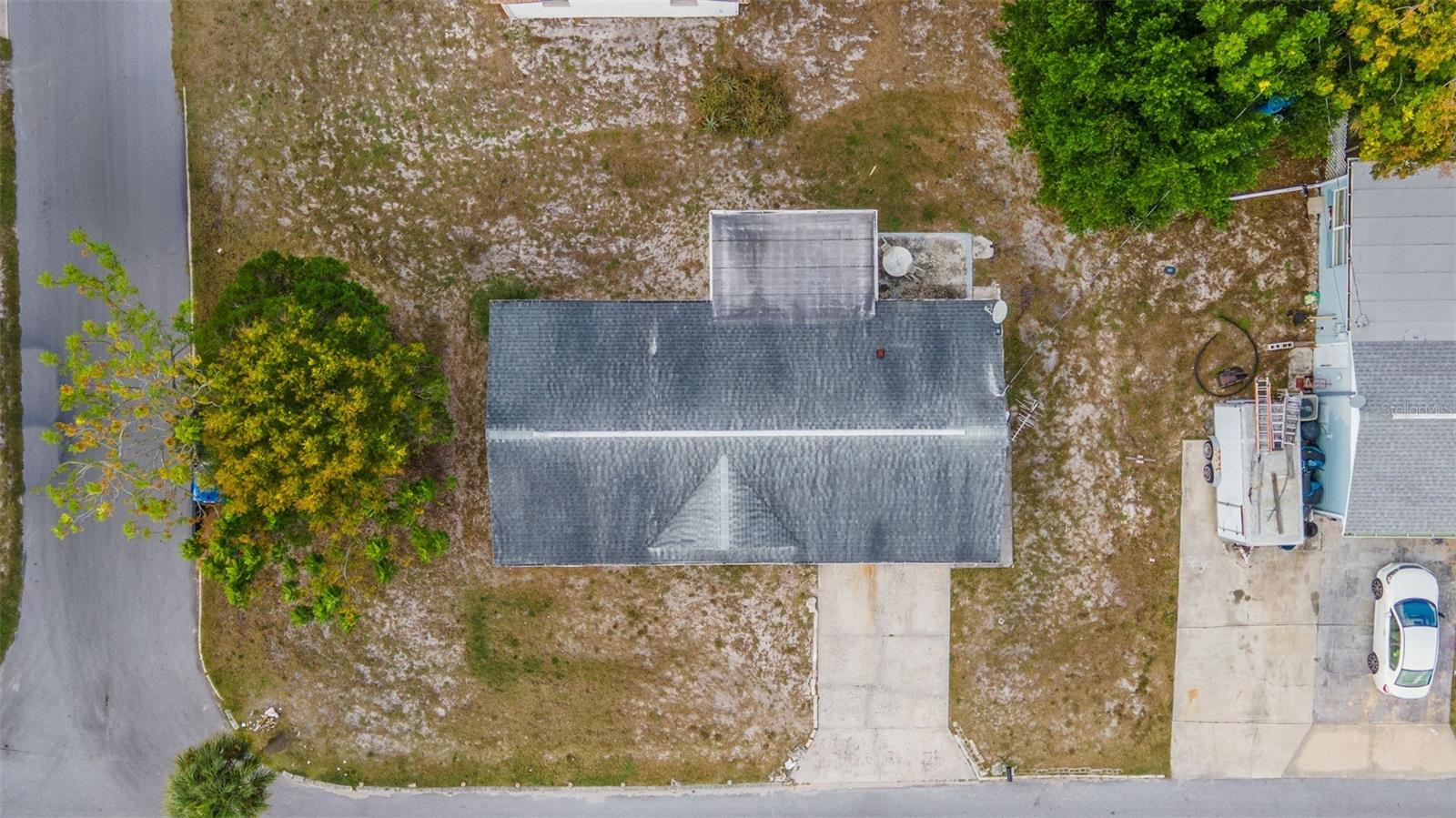COUNTRY CLUB ESTATES - Residential