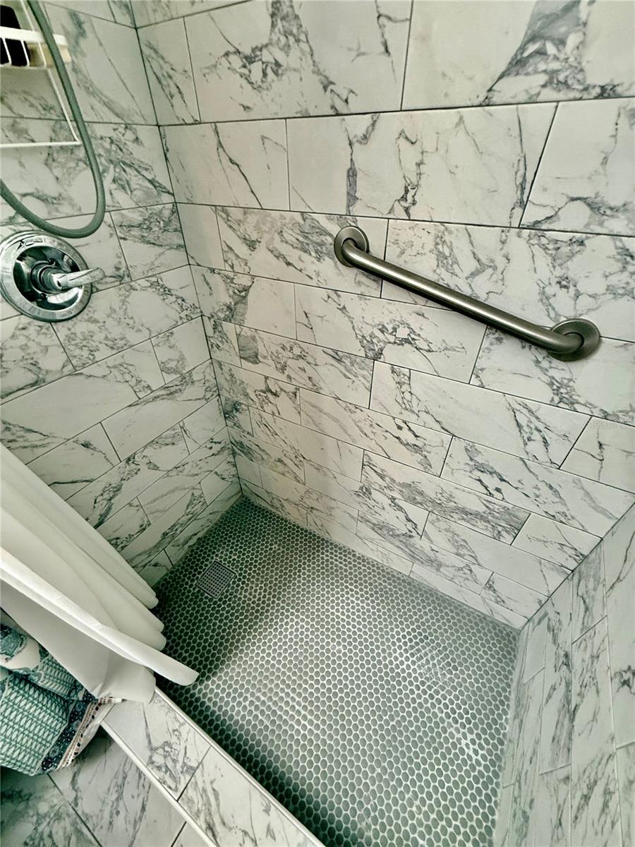 COUNCIL OF OWNERS LOS PINOS - Residential