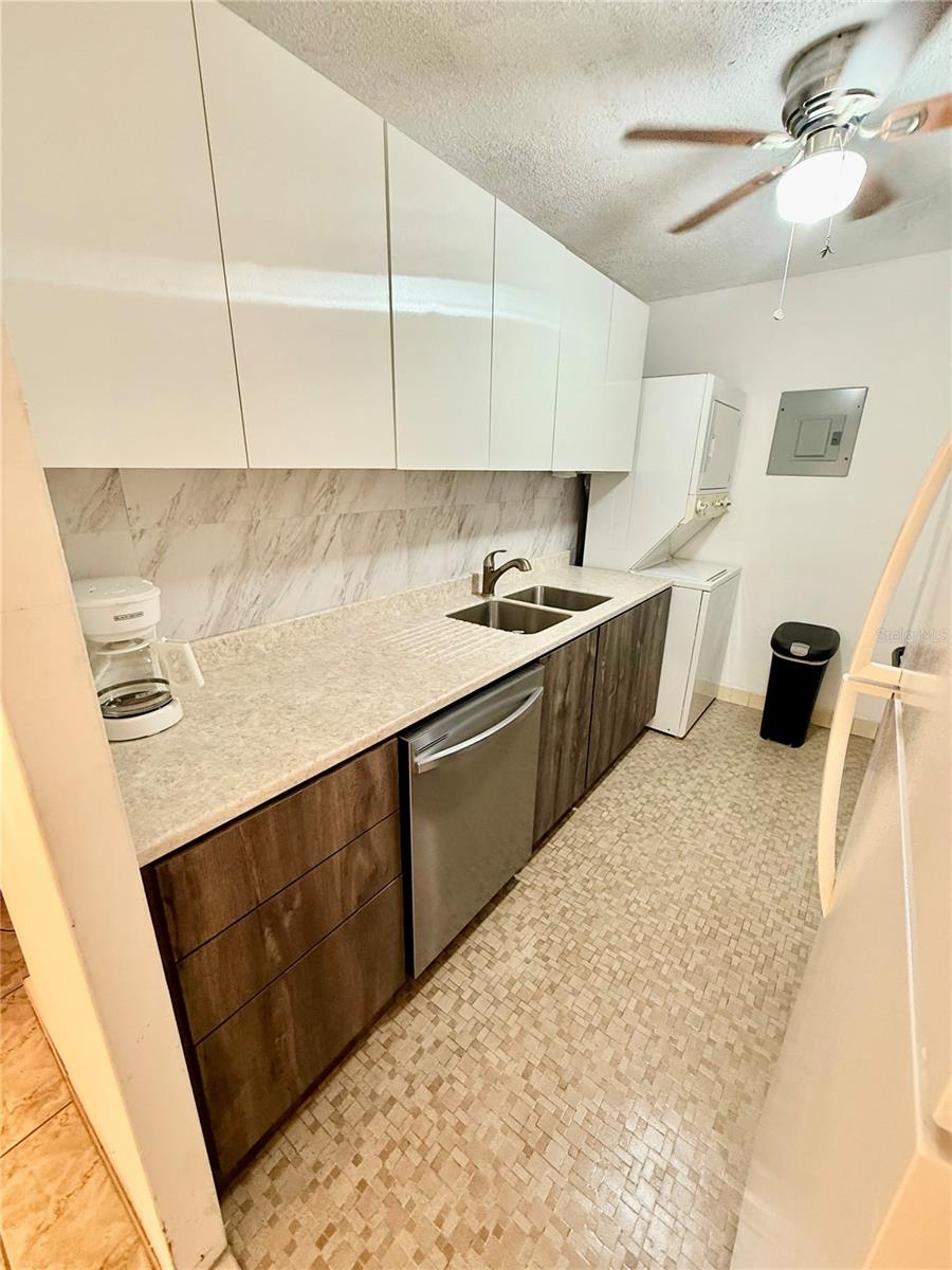 COUNCIL OF OWNERS LOS PINOS - Residential