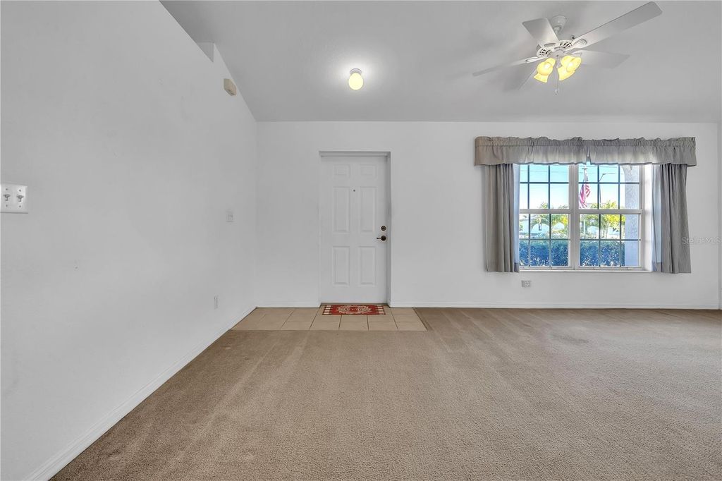 Photo of 916 NE 4th Place, Cape Coral, FL 33909 (MLS # C7522813)