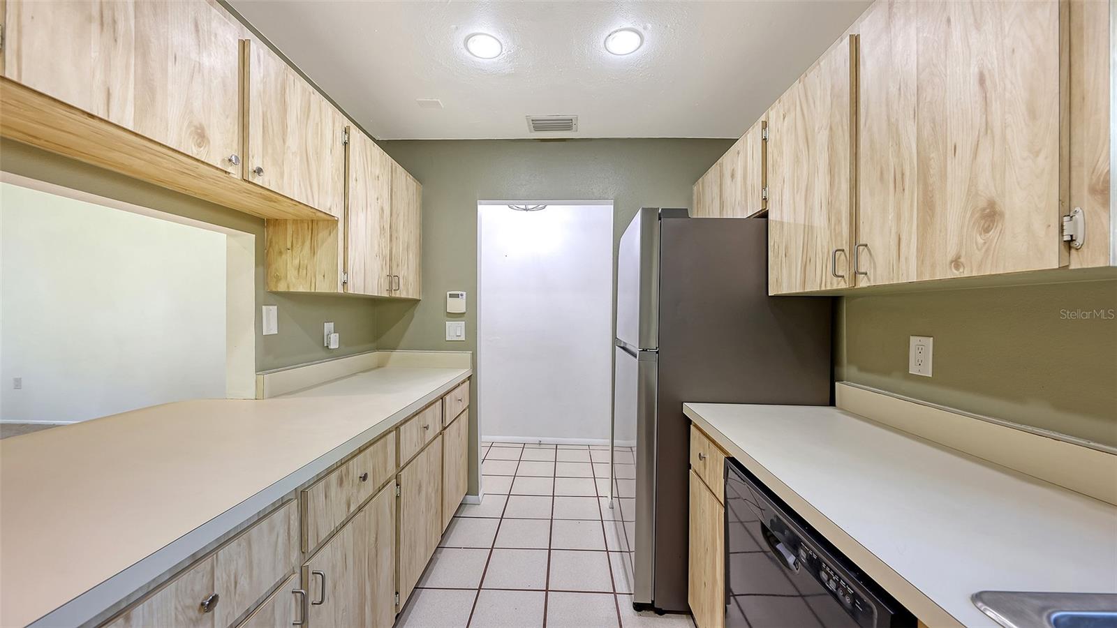 4969 VILLAGE GARDENS DRIVE 52