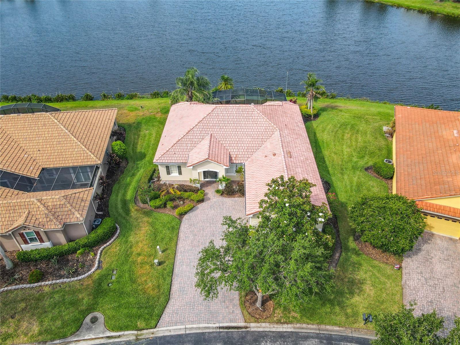 644 SHOREHAVEN DRIVE