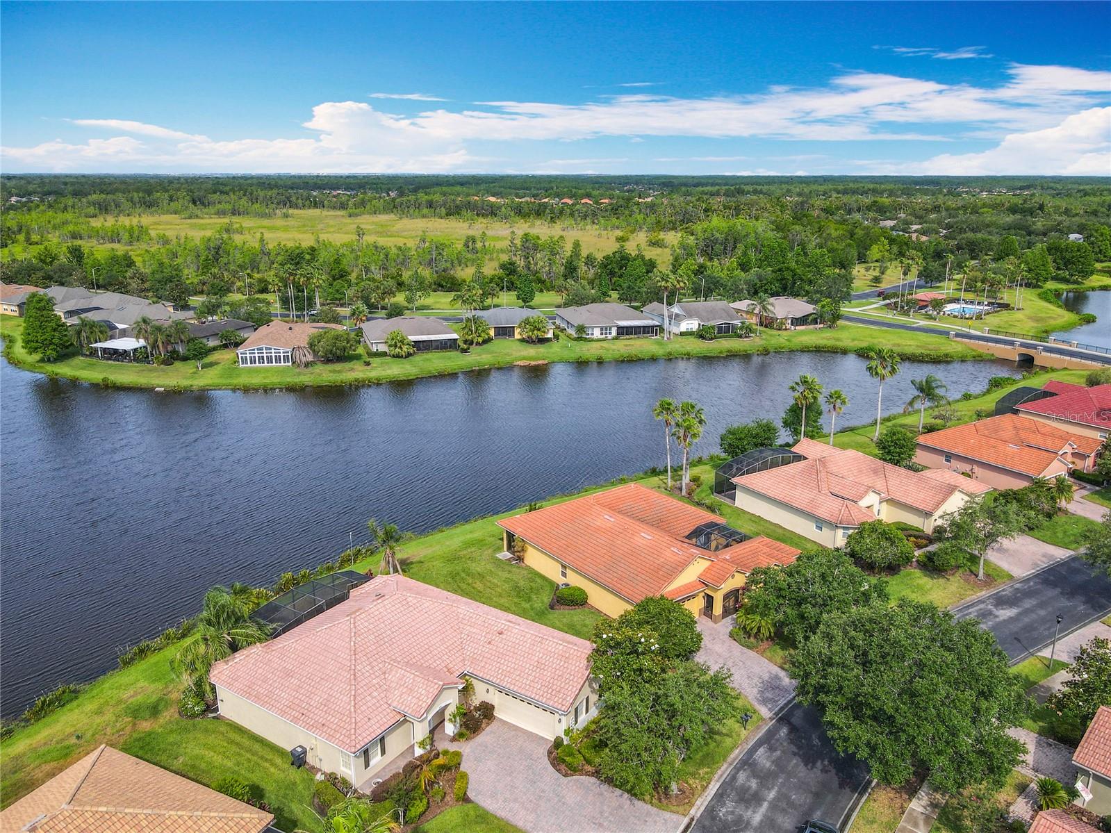 644 SHOREHAVEN DRIVE