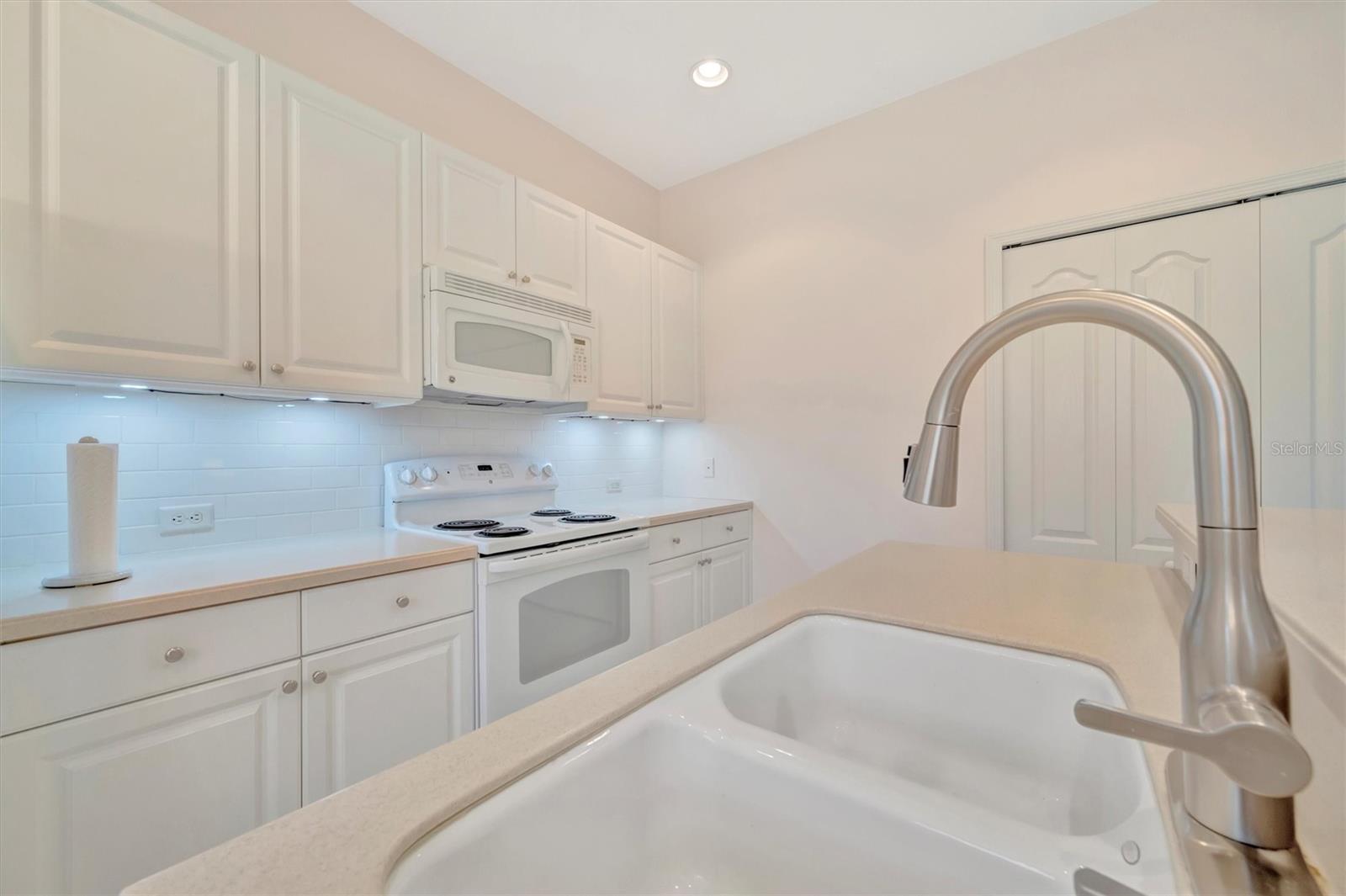 RIVER SOUND - Residential