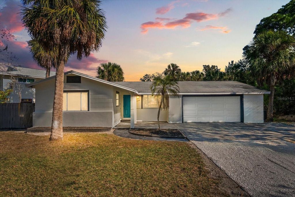 Photo of 10395 San Martin Boulevard NE, St Petersburg, FL 33702 (MLS # O6377126)