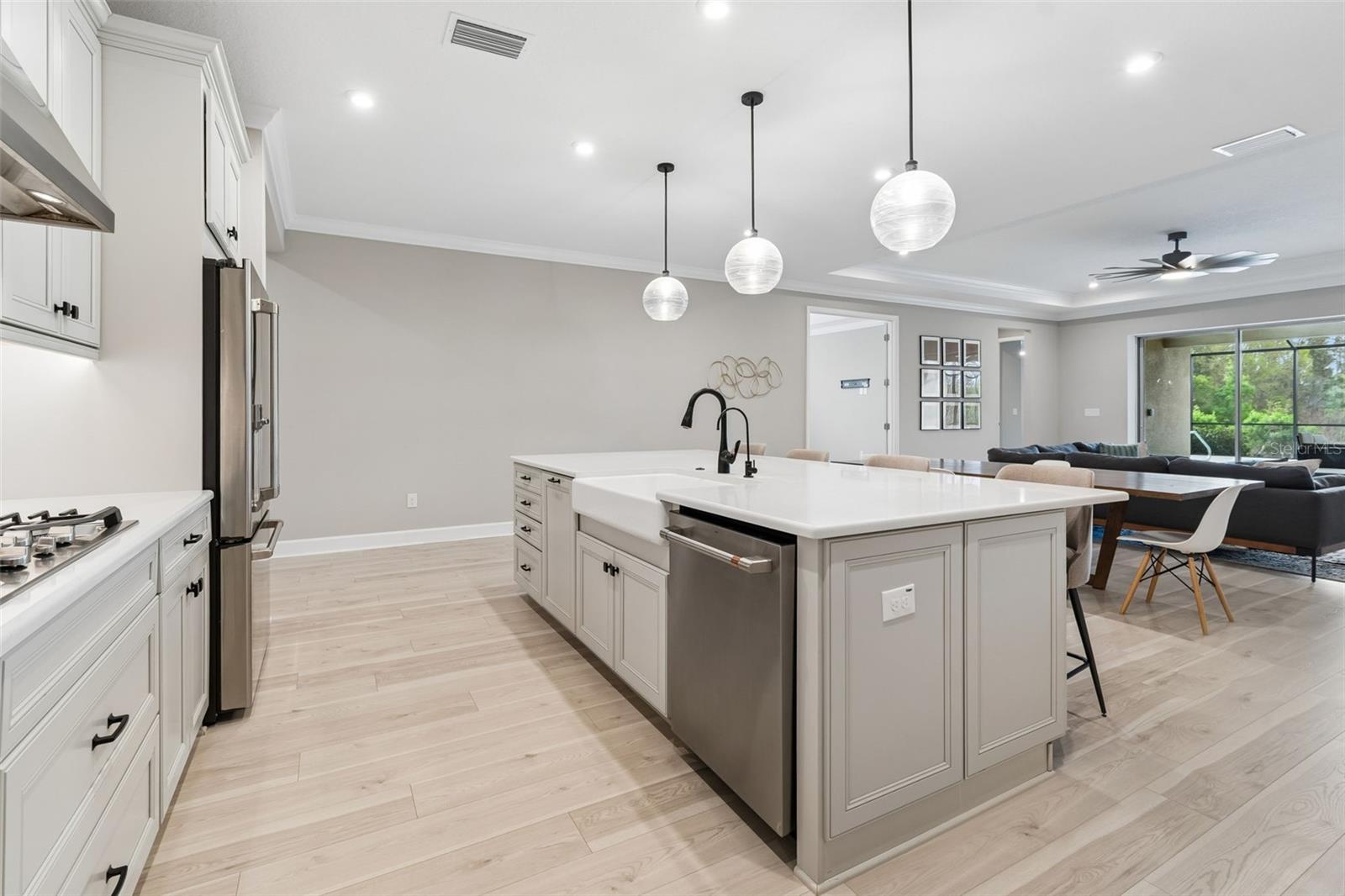 RIVER LANDING - Residential