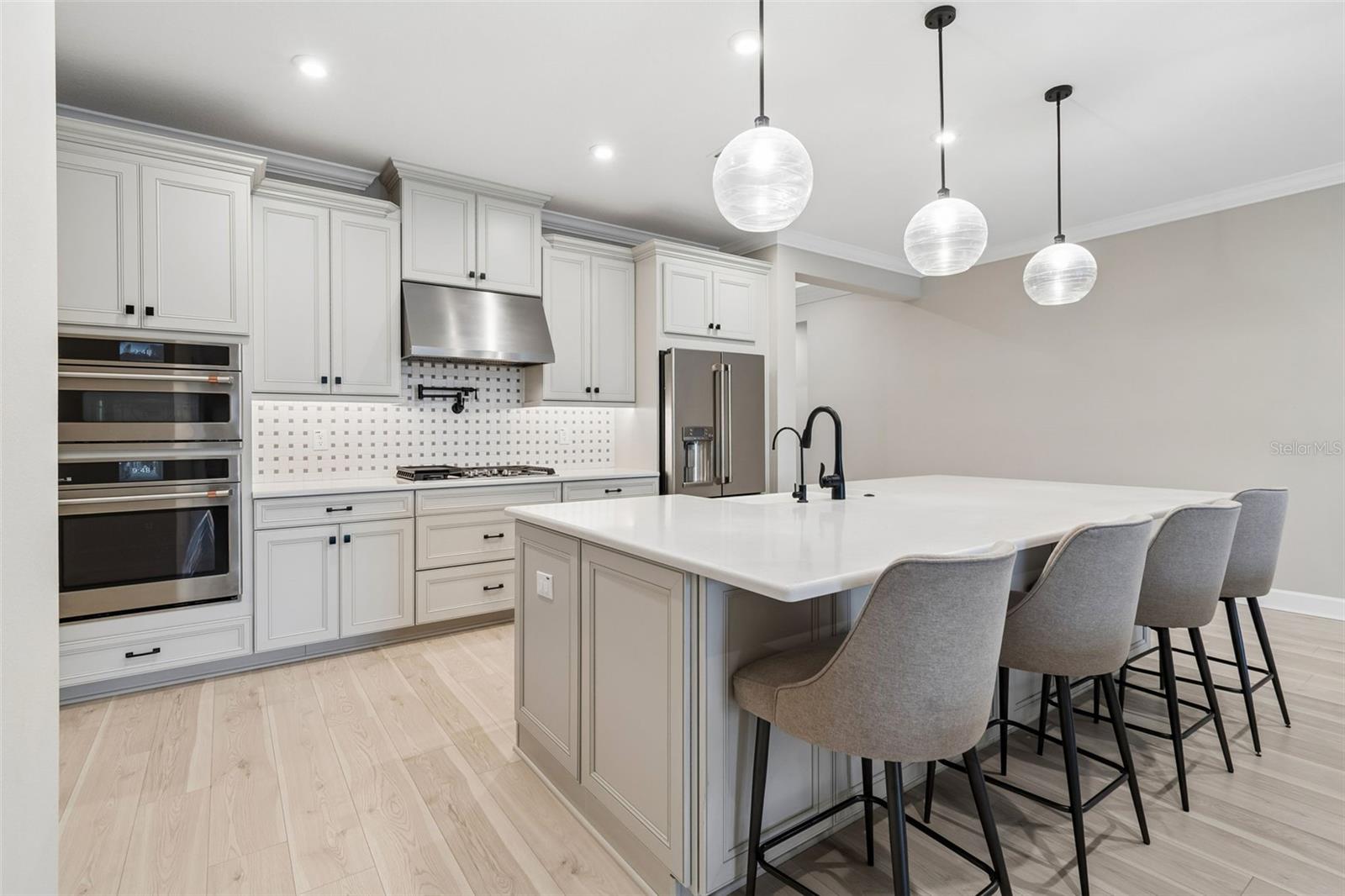 RIVER LANDING - Residential