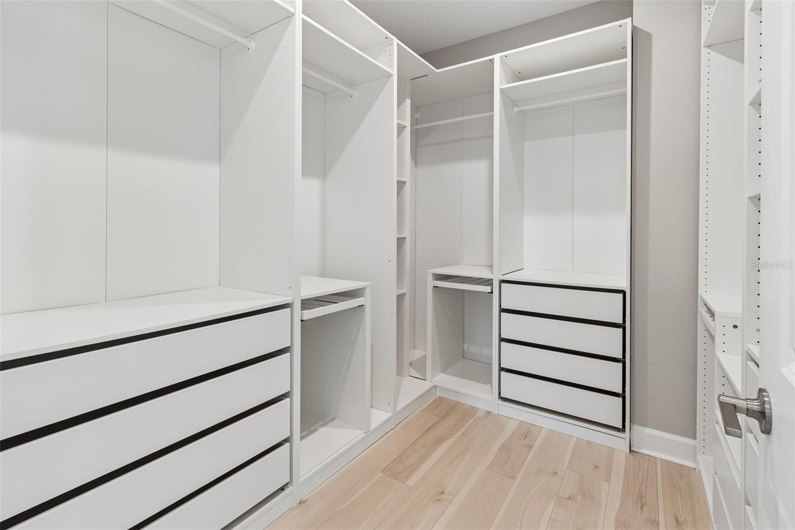 RIVER LANDING - Residential