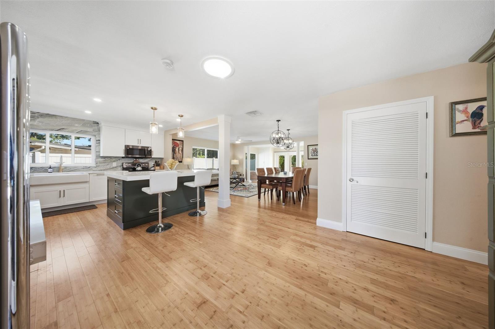 OAKLAND SHORES 1ST ADD - Residential