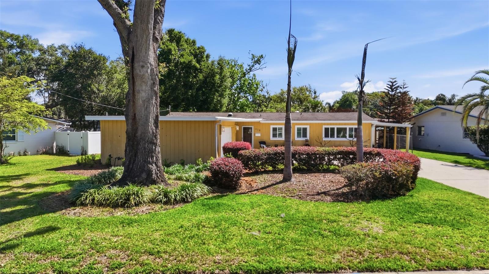 OAKLAND SHORES 1ST ADD - Residential