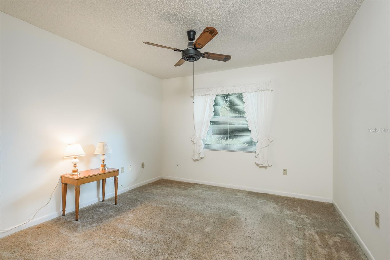 LAUREL OAK WOODS - Residential