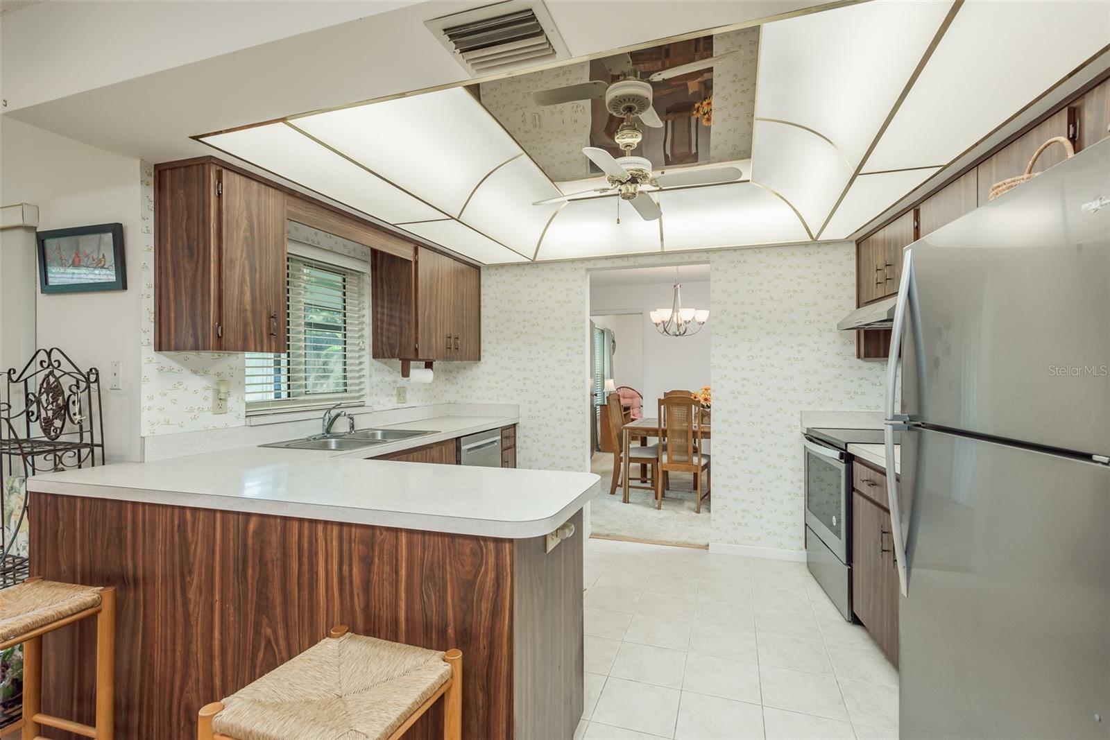 LAUREL OAK WOODS - Residential