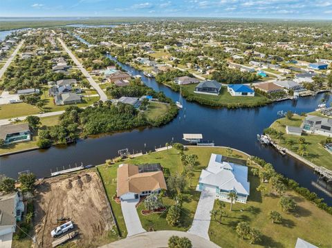 A home in PORT CHARLOTTE