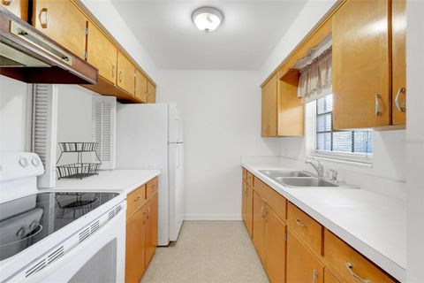 Tiny photo for 791 Lake Avenue, Clermont, FL 34711 (MLS # G5108969)