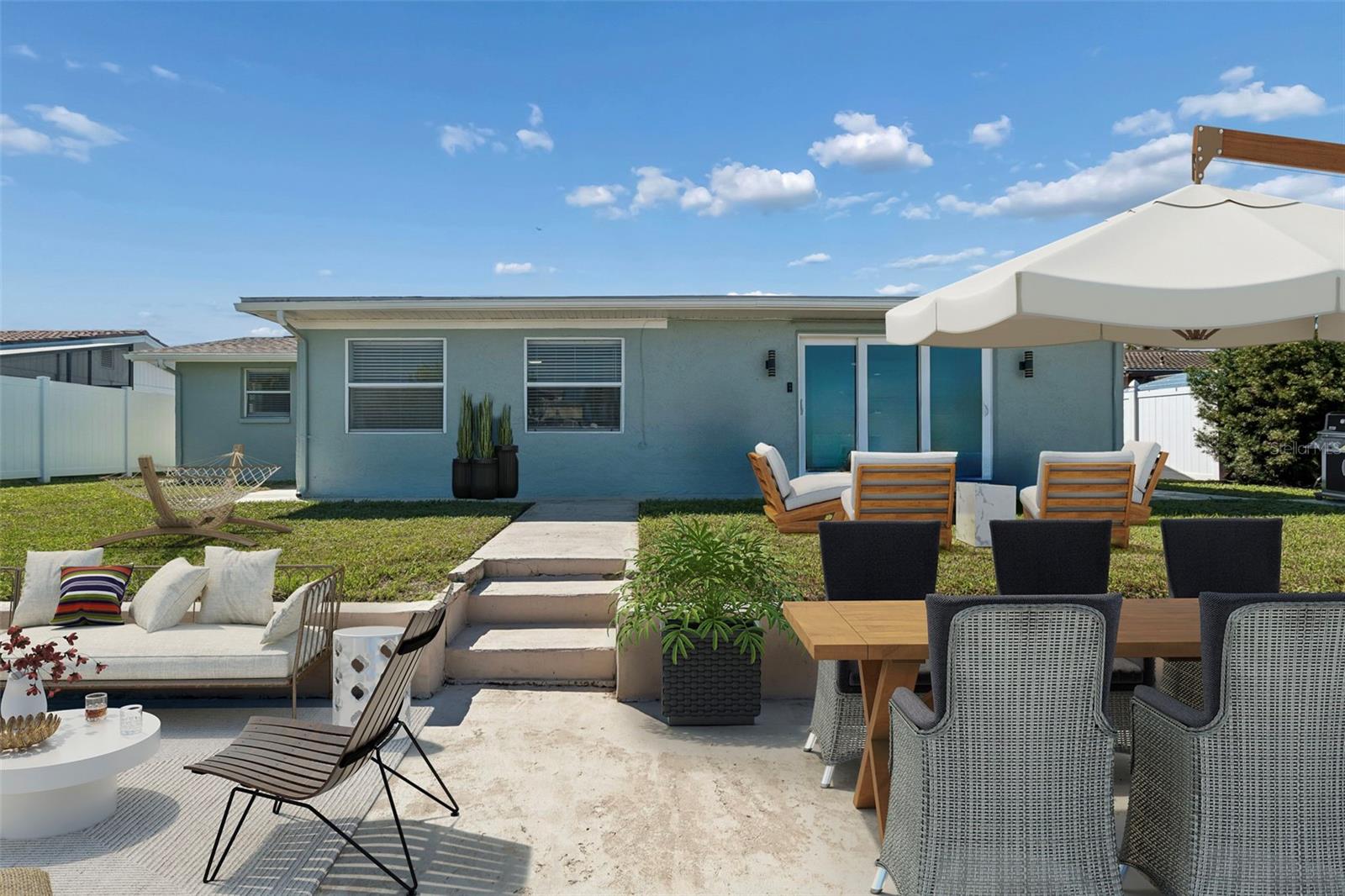 FLOR A MAR - Residential