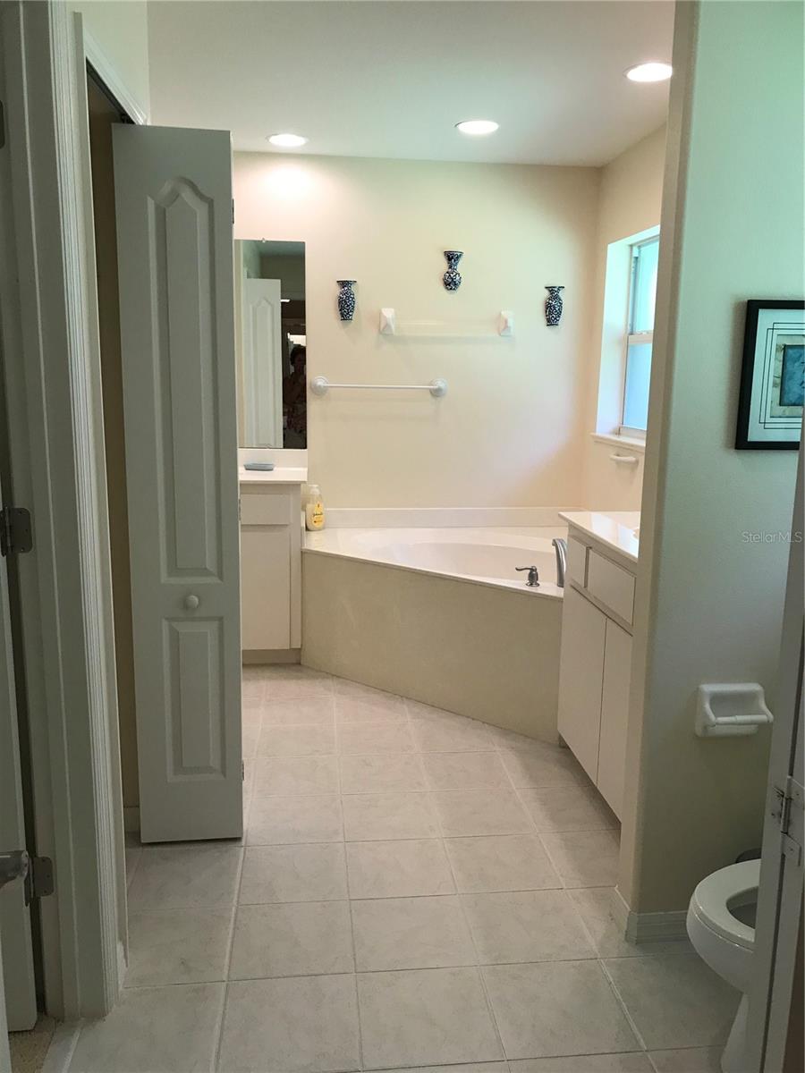 PORT CHARLOTTE SUB 04 - Residential Lease