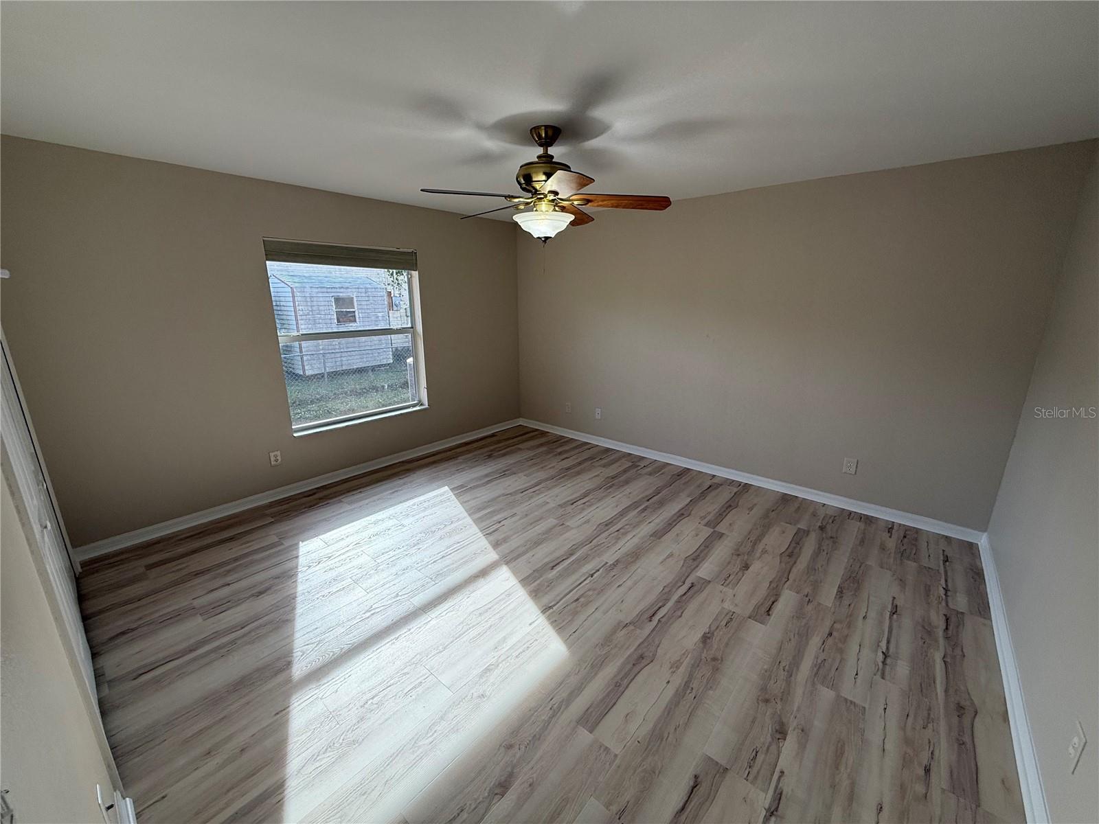 PORT CHARLOTTE SUB 04 - Residential Lease