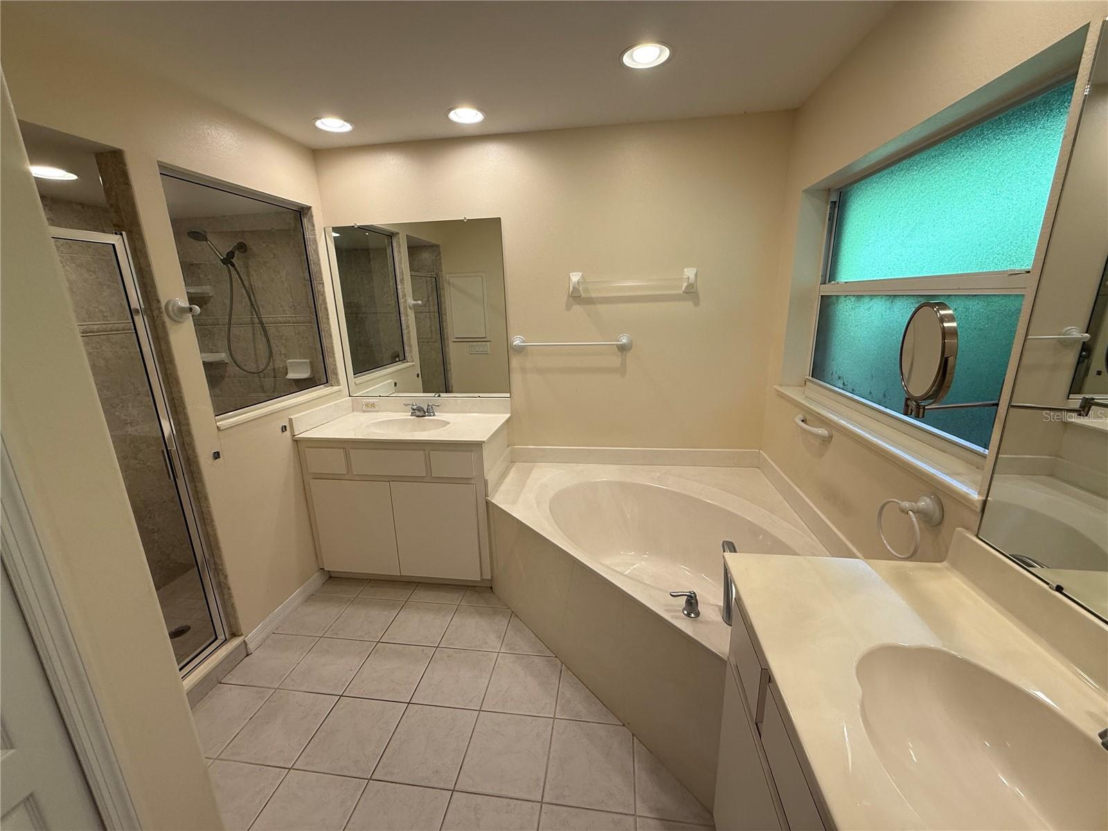 PORT CHARLOTTE SUB 04 - Residential Lease